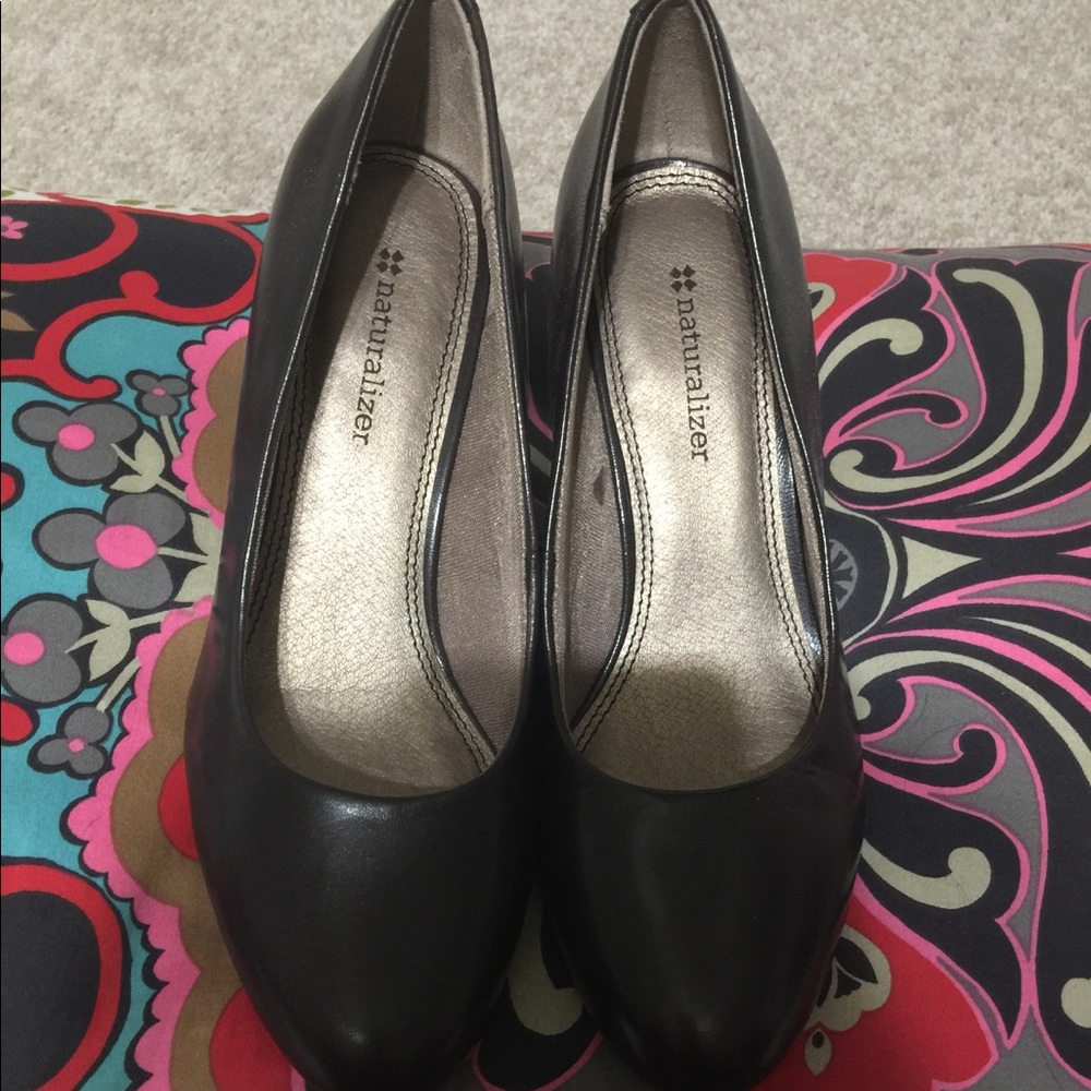 Naturalizer Brown Leather Heels-Size 8M - Picture 2 of 8